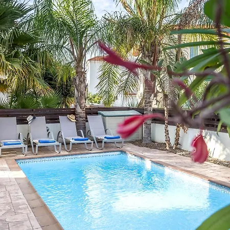 Costas Villa Protaras