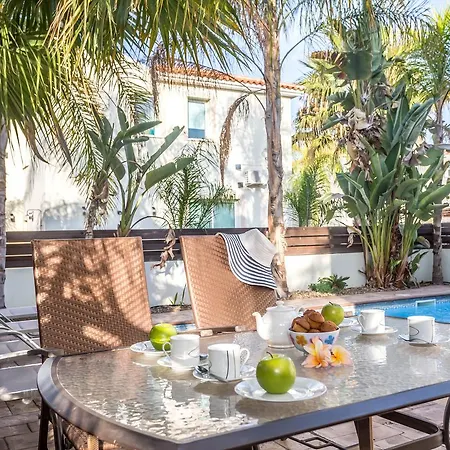 Costas 프로타라스