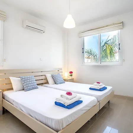 Costas Villa